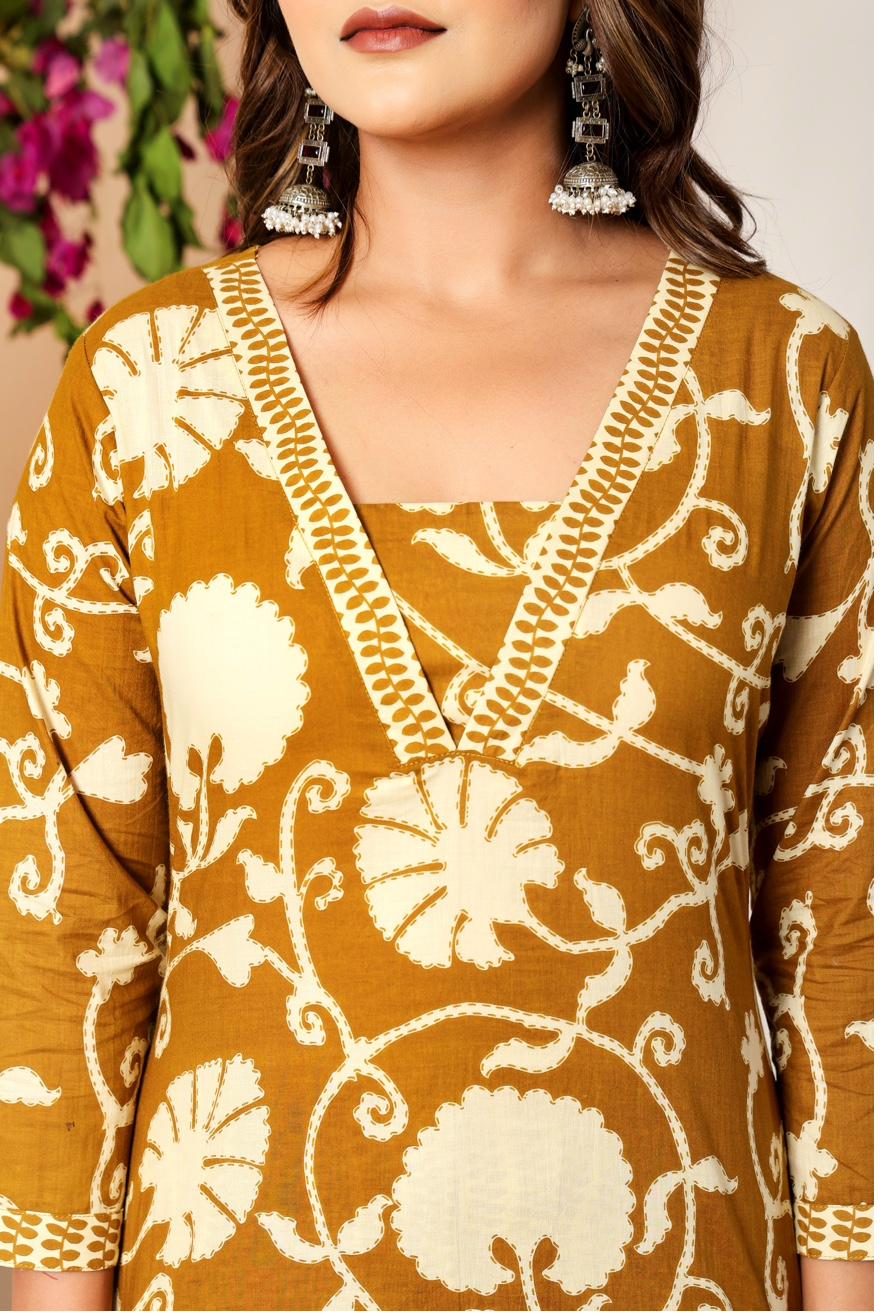 The Baisa plus-size Morpankh kurta